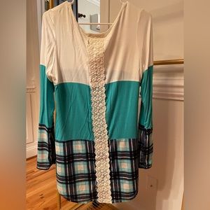 Long blue/white/plaid tunic shirt w/ lace detail on back